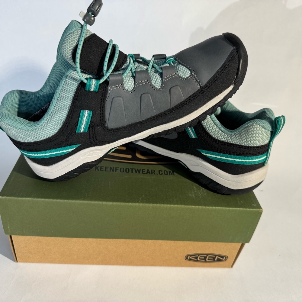 Women’s Keen Targhee Low Black and Teal Outdoor Shoes NWT, Size 5